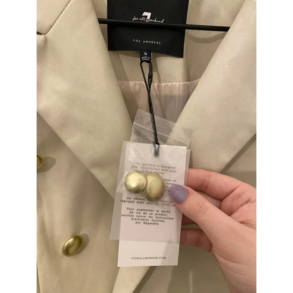 Sold - Picture 5 of 8